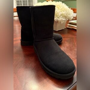 UGG Classic Short II boots